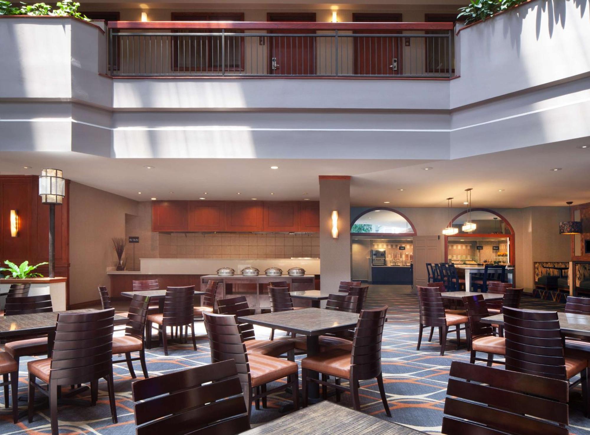 Embassy Suites By Hilton Dallas Near The Galleria Exterior foto